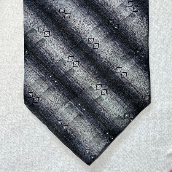 Ermenegildo Zegna silk tie - Picture 1 of 8